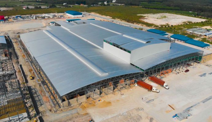 4c0fde804fefed3b9cb52269cd4aebc3.cpv 1 1000x579 691x400 - X&acirc;y dựng nh&agrave; th&eacute;p tiền chế l&agrave; xu hướng hot nhất hiện nay