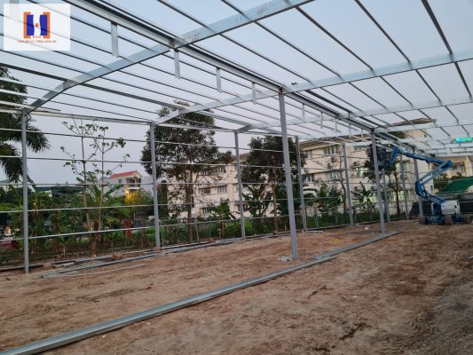 z3992225173186 aea1bed81ad4924520ba0b7c050a0b2a 533x400 - DỰ &Aacute;N NH&Agrave; CHĂM S&Oacute;C XE LONG BI&Ecirc;N